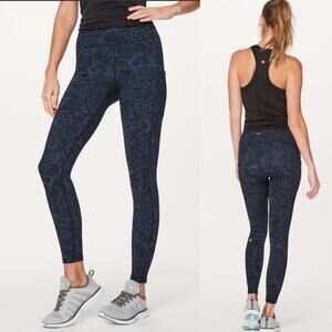 Lululemon Speed Up Tight Full-On Luxtreme 28" Nouveau Mach Blue Black size 4